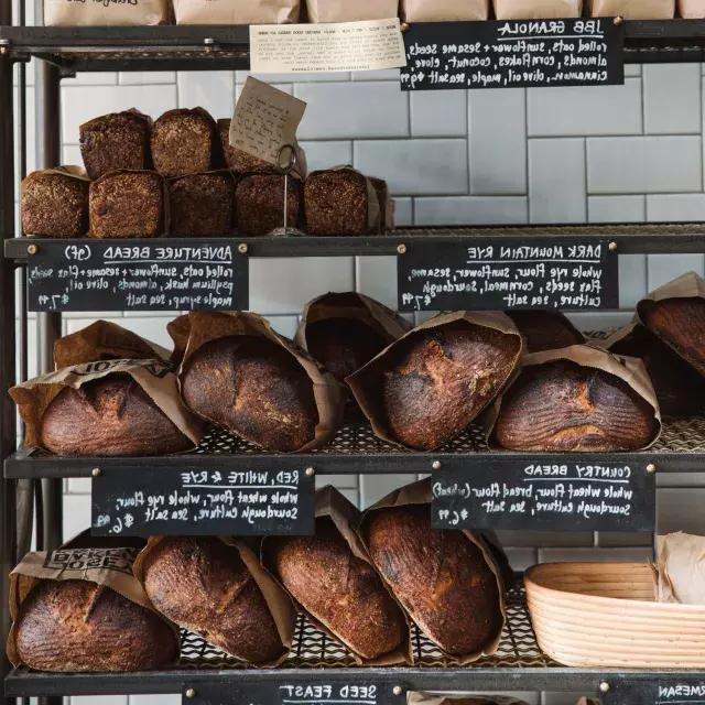 在Divisadero街的磨坊里有面包